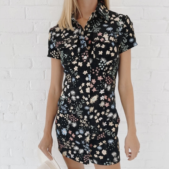 Storia Embroidered Mini Dress Black and Floral - Picture 2 of 9